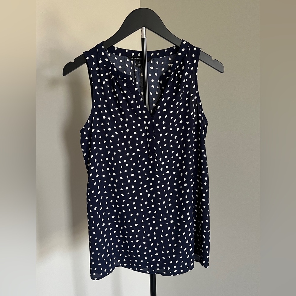 41 Hawthorn Navy White Polka Dot Sleeveless V-Neck Blouse - Size Small